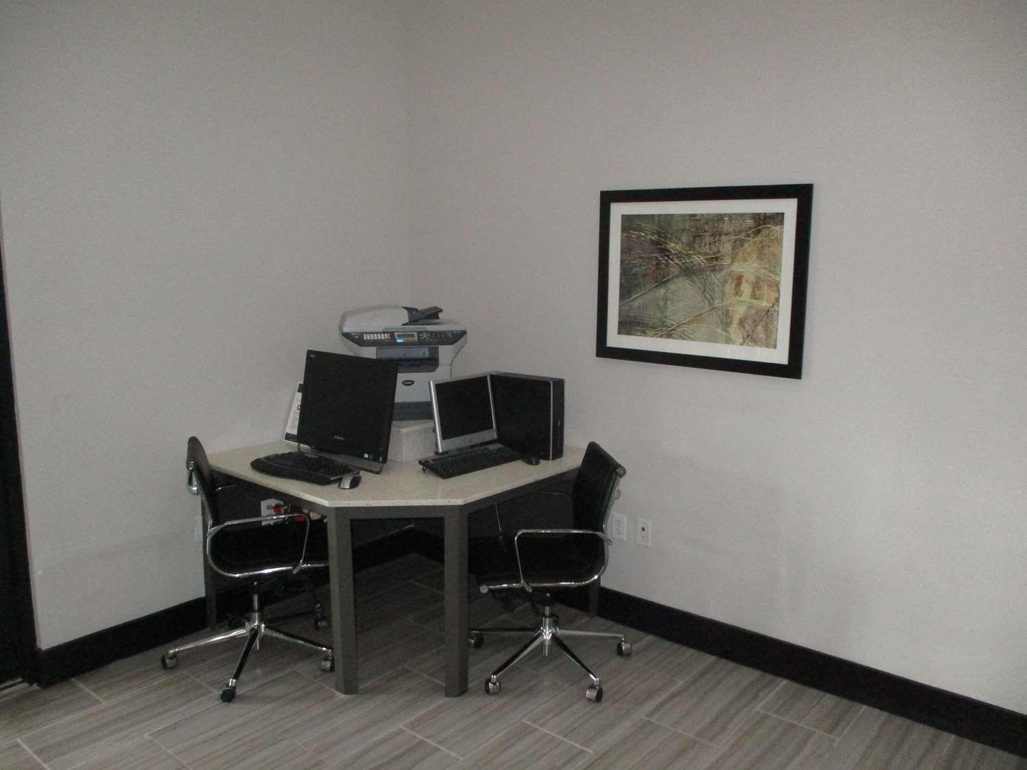 Best Western Plus Regency Park Walker Экстерьер фото