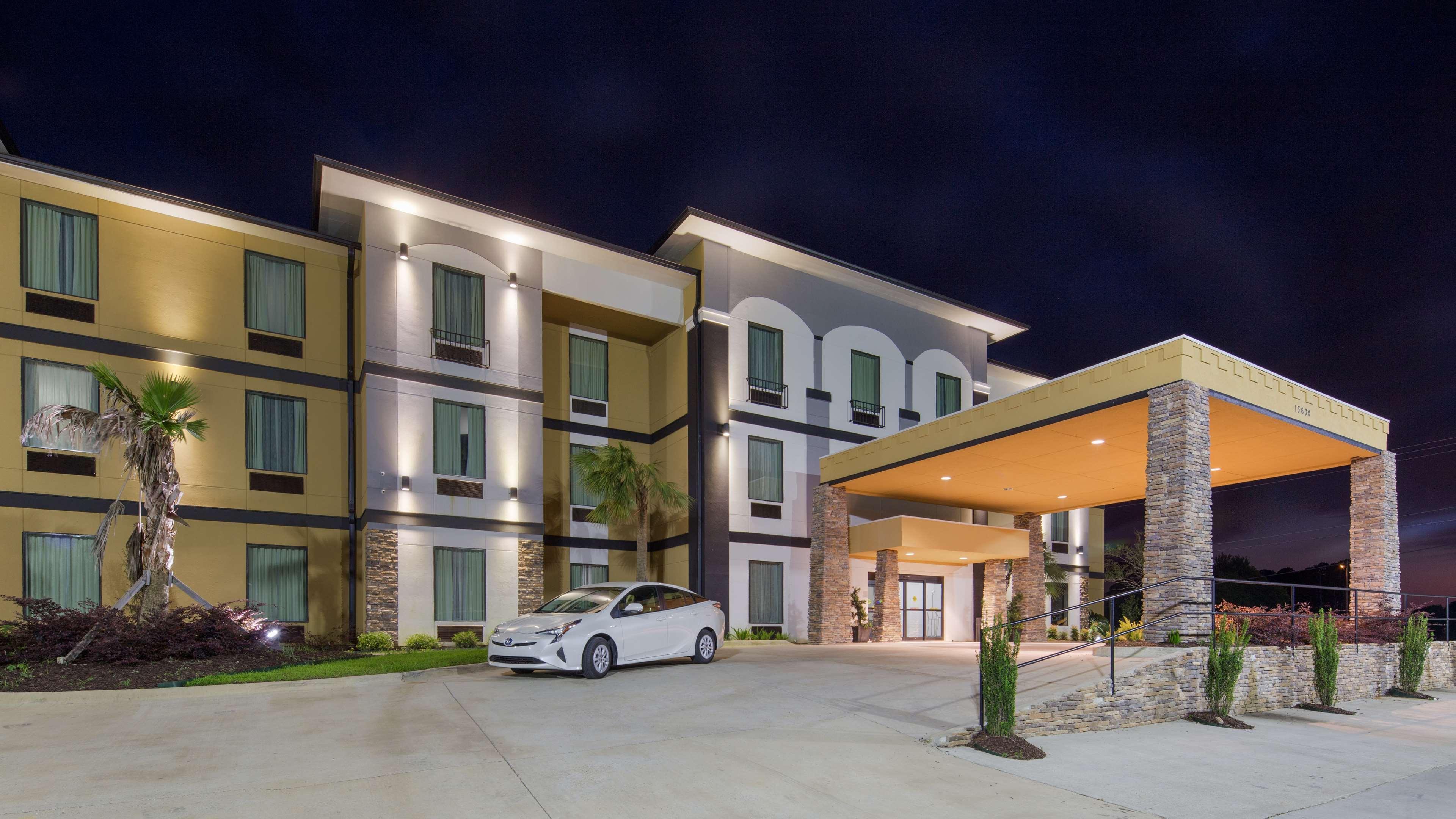 Best Western Plus Regency Park Walker Экстерьер фото